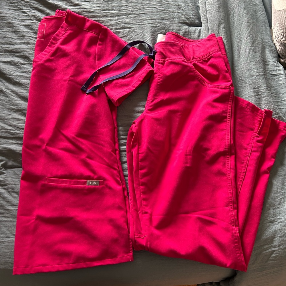 Figs pink scrub set top and bottom size small